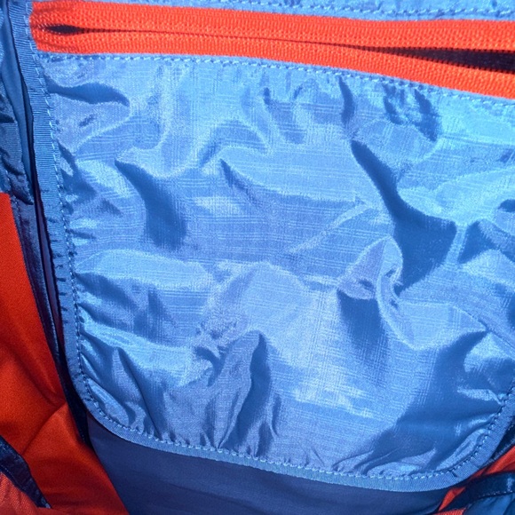 Cotopaxi Vibrant Orange and Blue Cada Día 20L Backpack with laptop compartment - Picture 7 of 10
